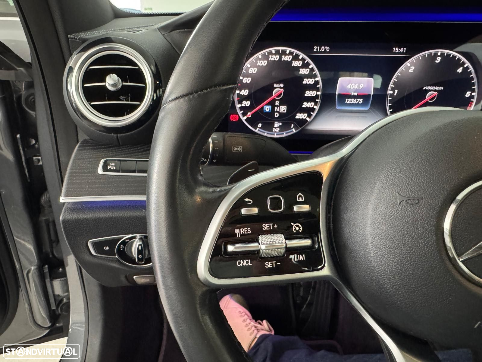 Mercedes-Benz E 220 d Exclusive - 23