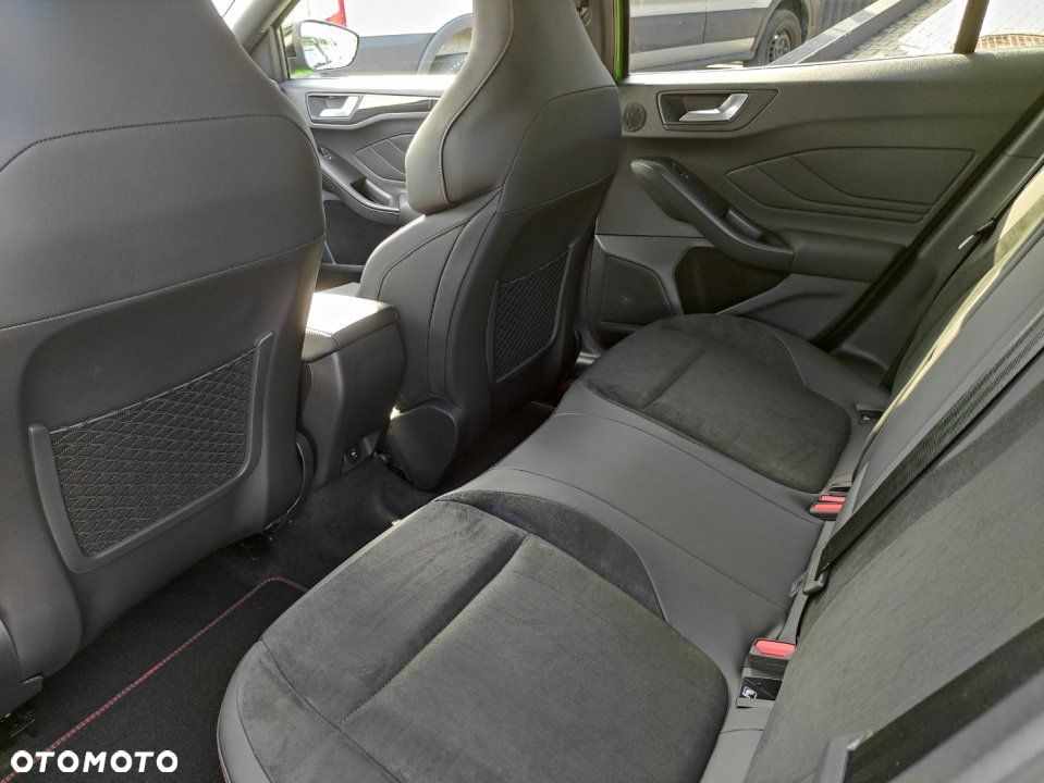 Ford Focus - 23