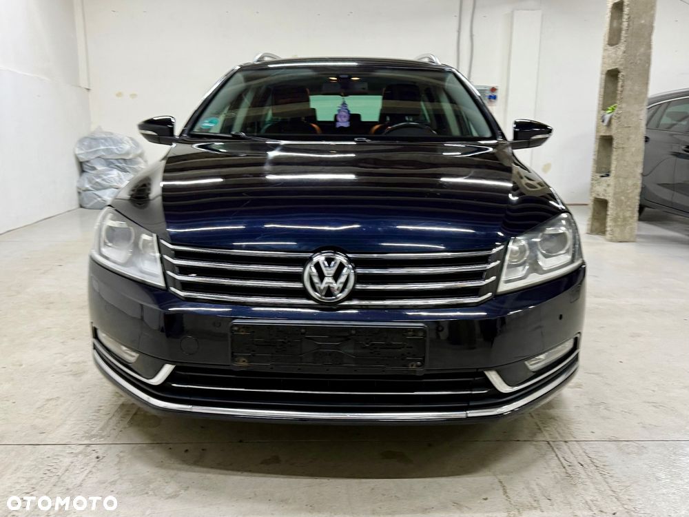 Volkswagen Passat 2.0 TDI Highline DSG - 2