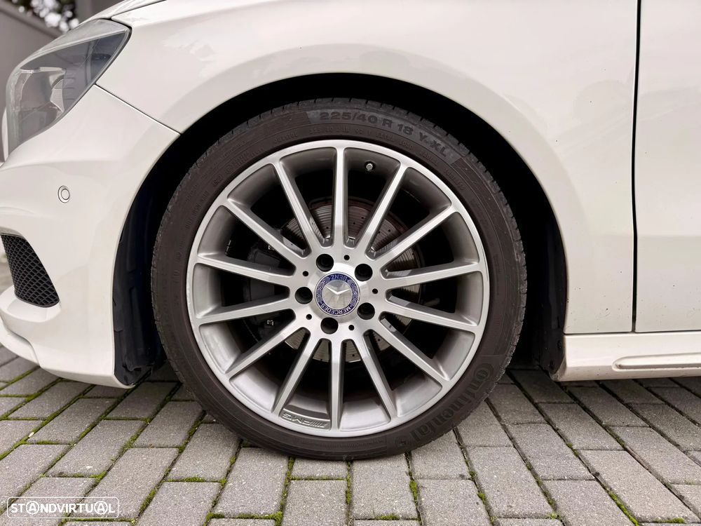 Mercedes-Benz A 180 CDI BE AMG Line - 16