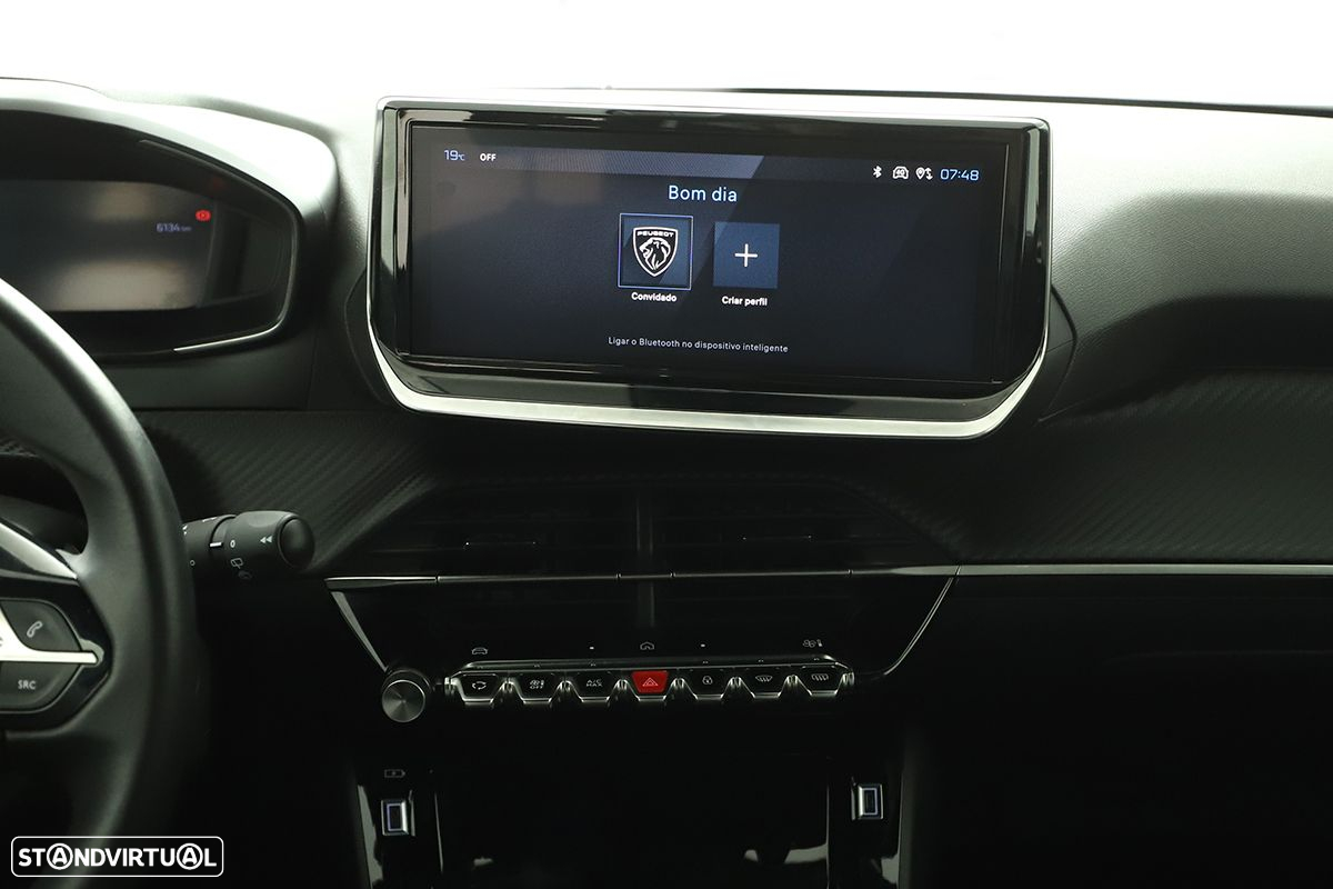Peugeot 2008 1.2 PureTech Allure - 9