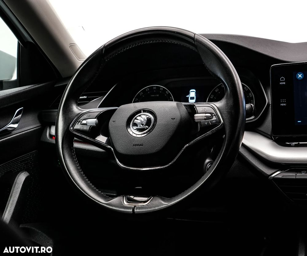 Skoda Octavia 2.0 TDI DSG Style - 17