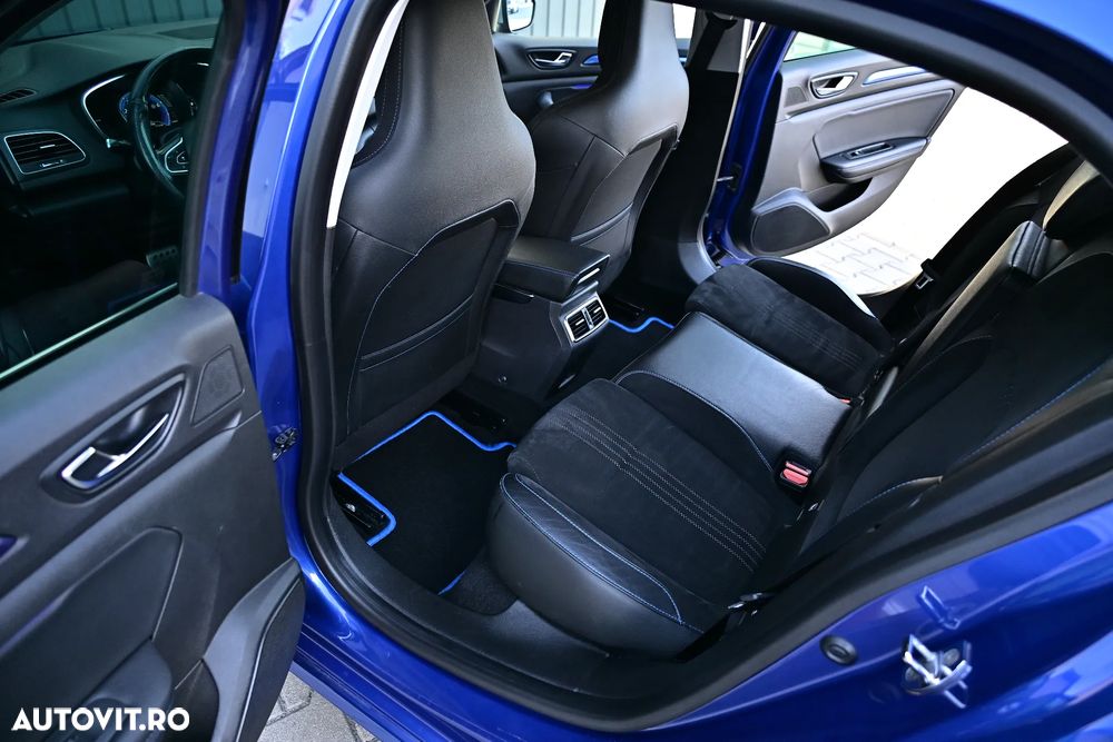 Renault Megane ENERGY TCe 205 EDC GT - 19