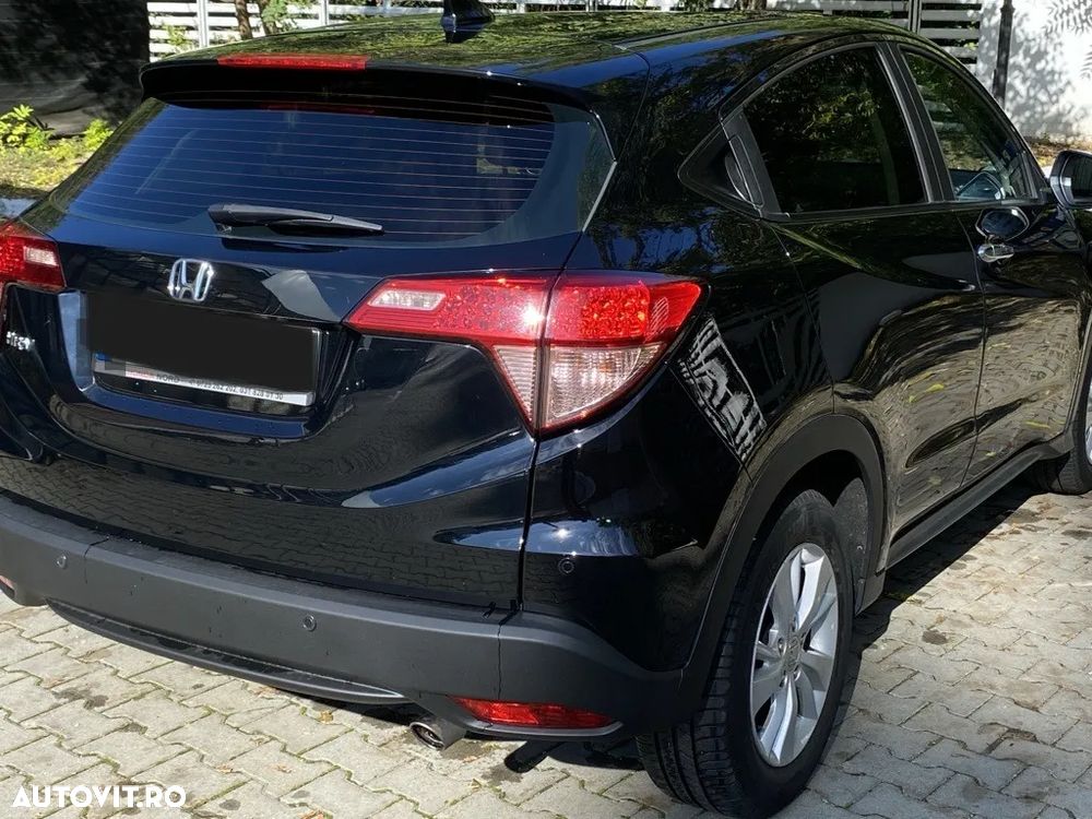 Honda HR-V 1.5 i-VTEC M/T Elegance - 10