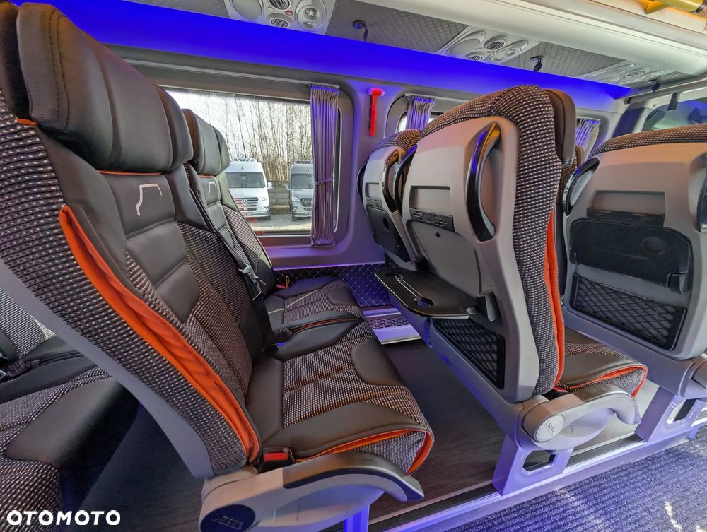 Mercedes-Benz Sprinter 519 - 37