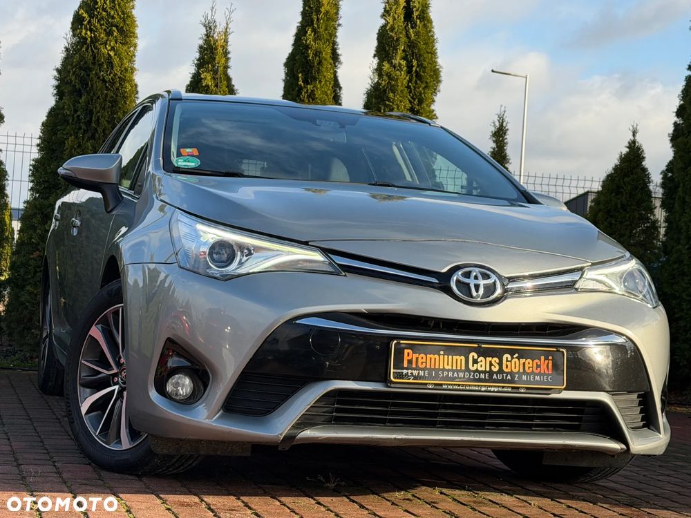 Toyota Avensis 2.0 D-4D Premium - 9
