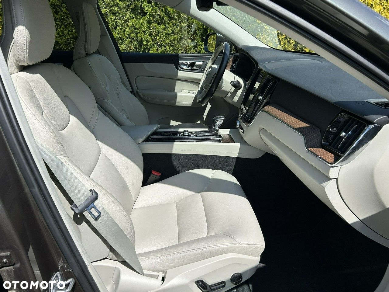 Volvo XC 60 T5 Momentum - 11