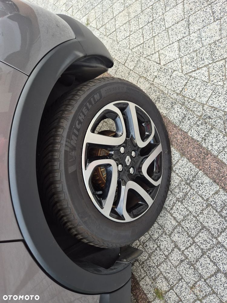 Renault Captur 1.2 Energy TCe Limited EDC - 27
