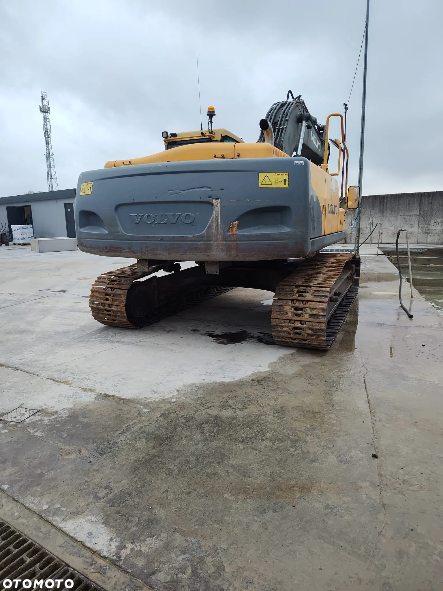 Volvo EC 240CL - 4