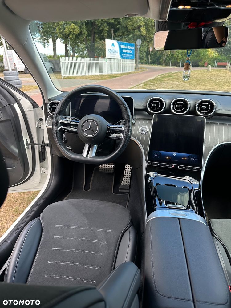 Mercedes-Benz Klasa C 220 d mHEV AMG - 9