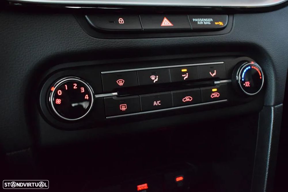 Kia Ceed SW 1.6 CRDi MHEV Dynamic - 17