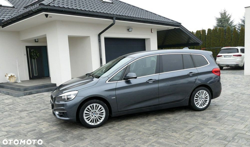 BMW Seria 2 216d Luxury Line - 9