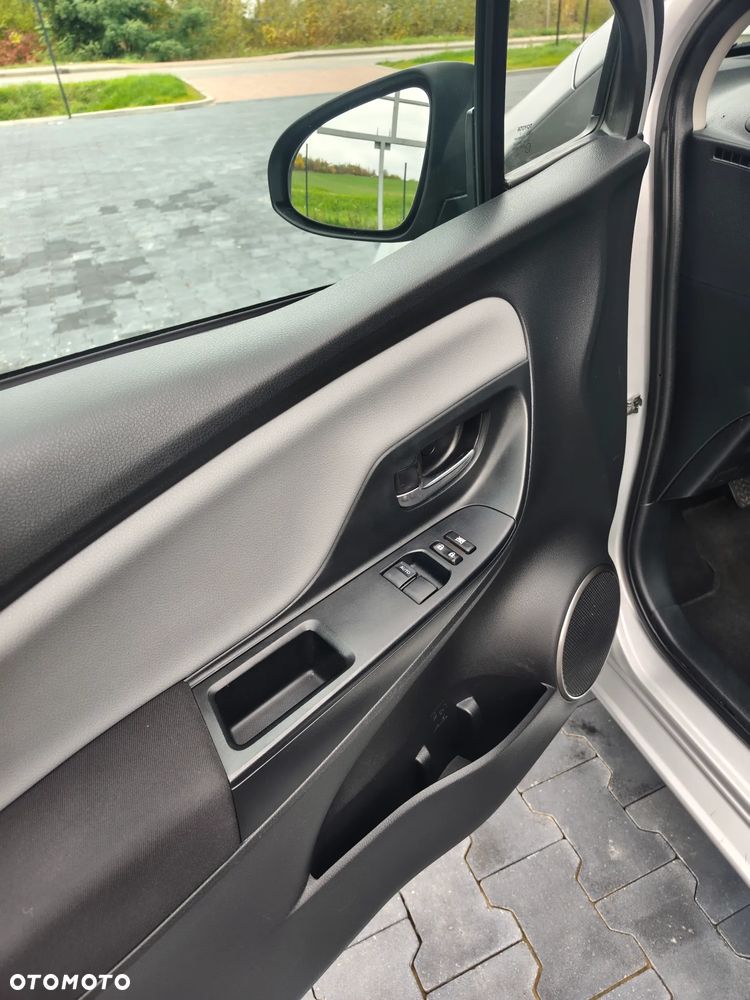 Toyota Yaris - 20
