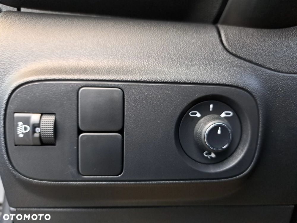 Citroën C3 1.2 PureTech Shine - 21