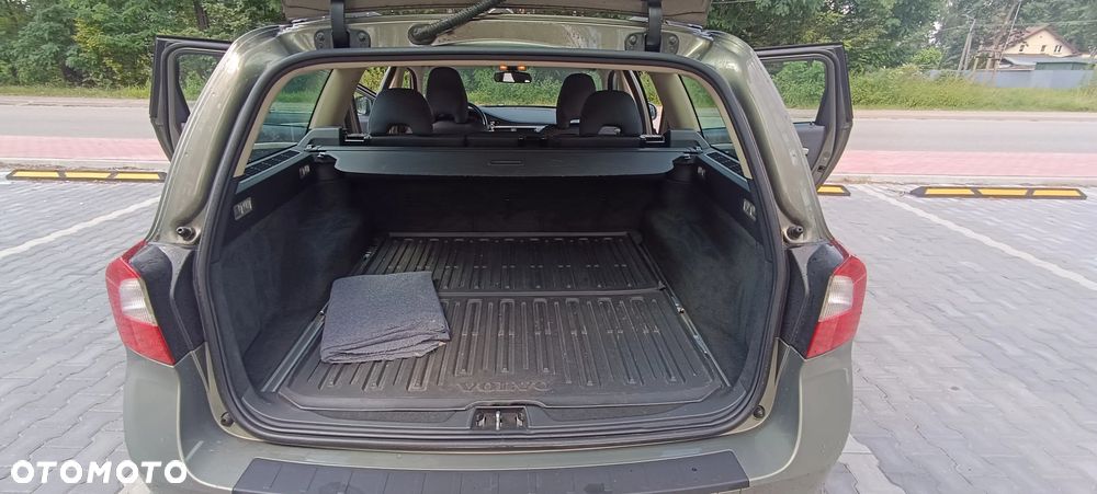 Volvo V70 2.0 Momentum - 9