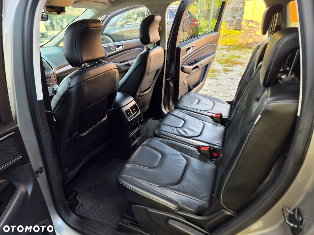 Ford S-Max 2.0 TDCi Bi-Turbo Titanium PowerShift - 25