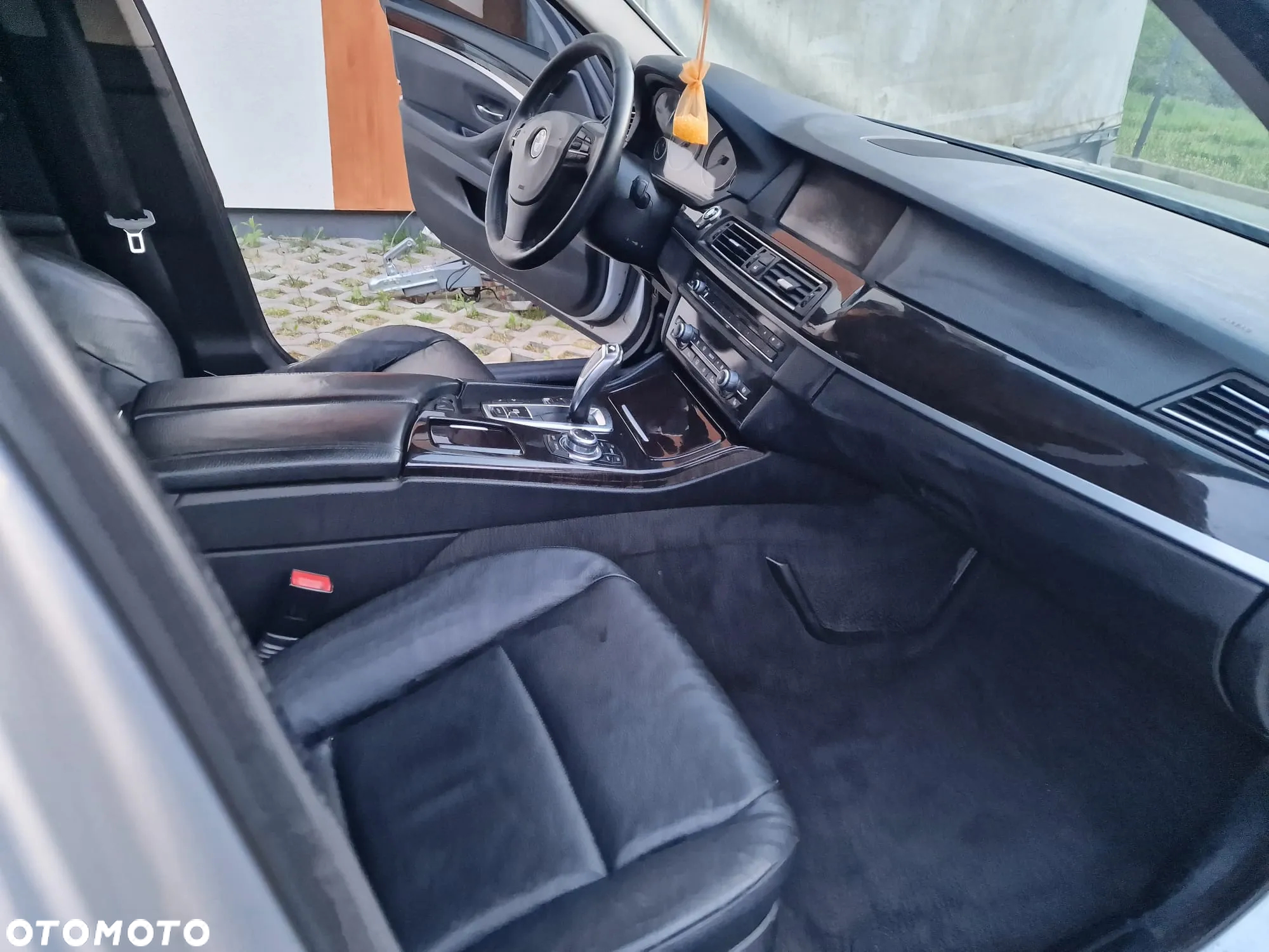 BMW Seria 5 535i xDrive - 10