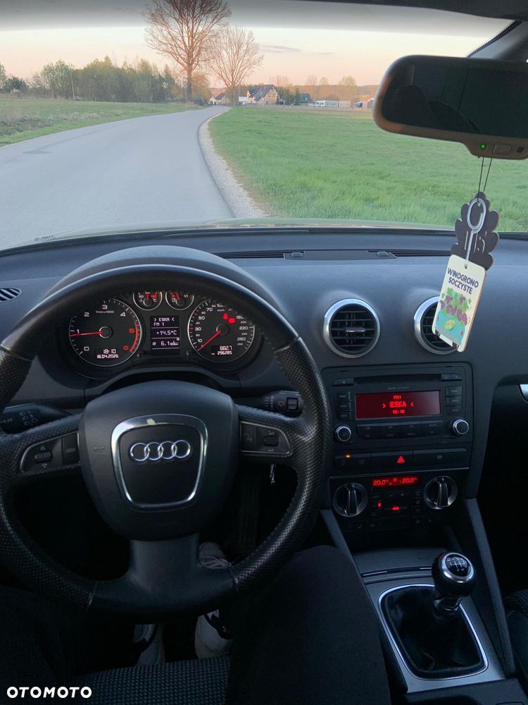 Audi A3 Sportback 1.6 TDI DPF Ambition - 7