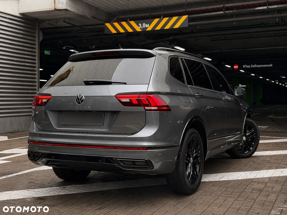 Volkswagen Tiguan - 4