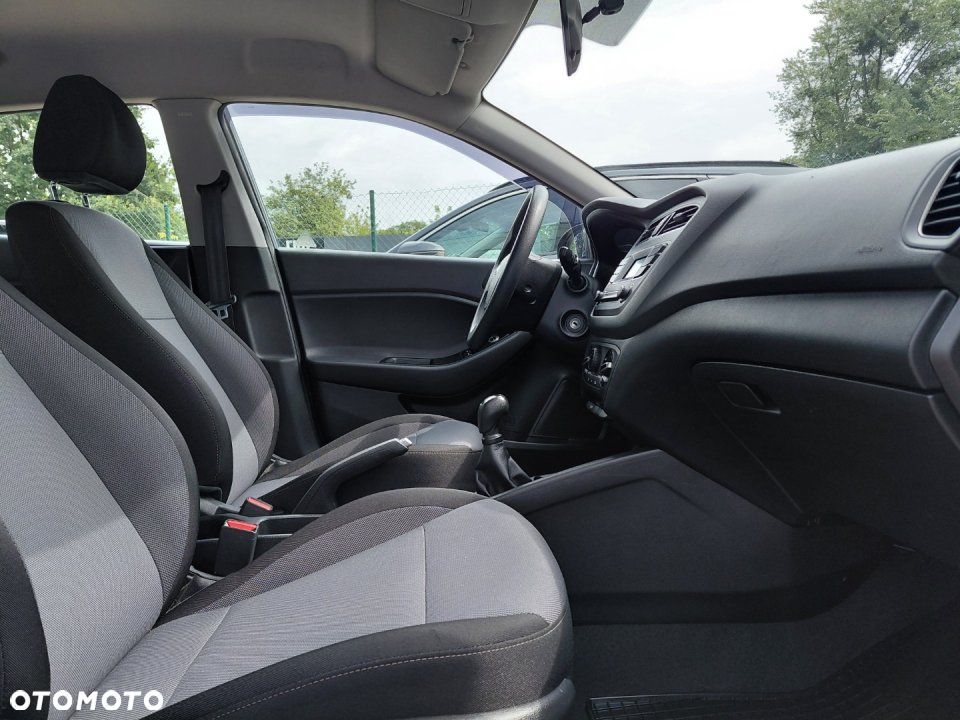 Hyundai i20 - 14