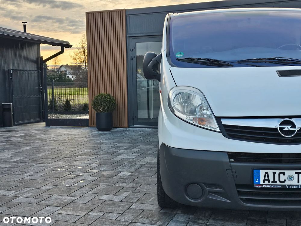 Opel Vivaro L2H1 2.9t Edition - 24