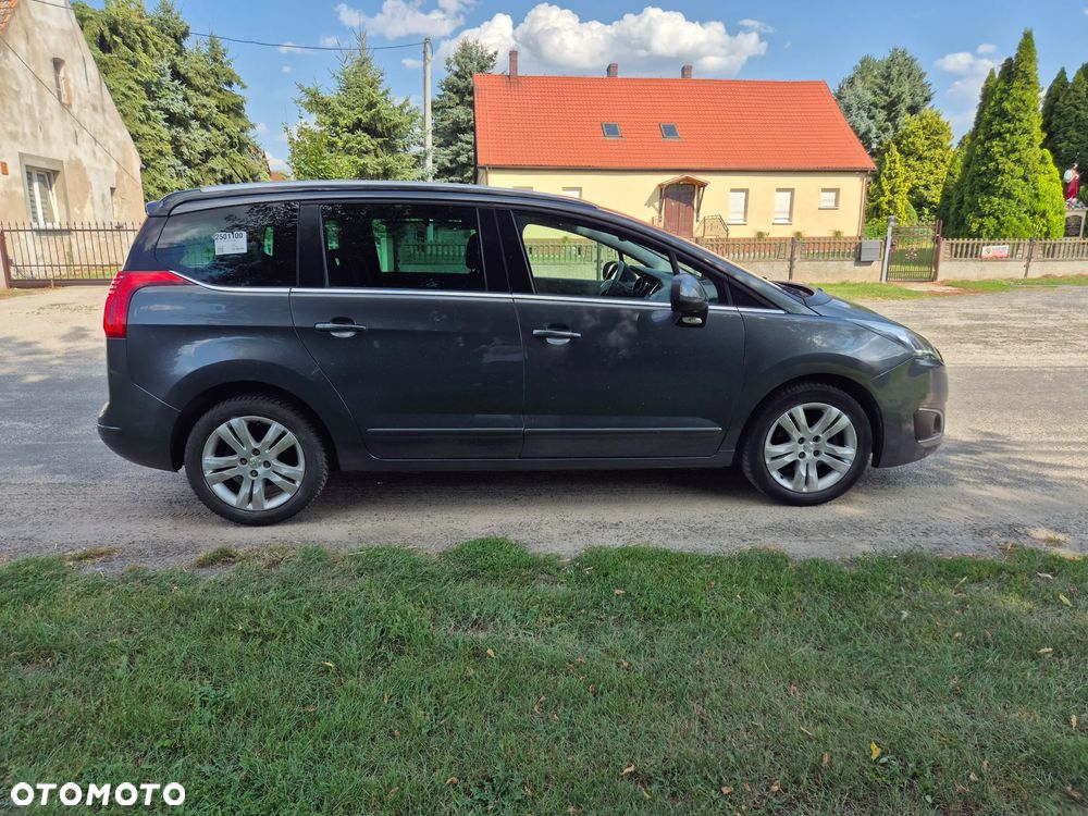 Peugeot 5008 HDI 150 Allure - 5