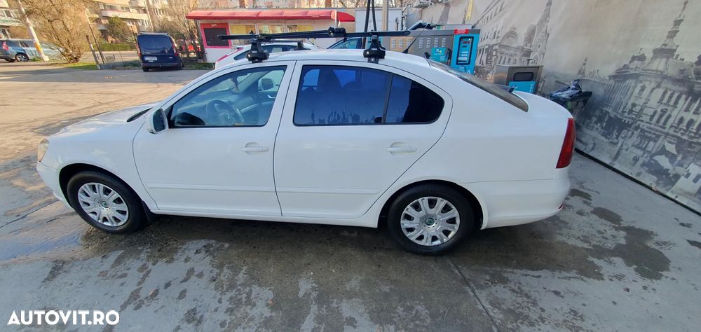 Skoda Octavia 1.6 TDI DPF Ambiente - 3