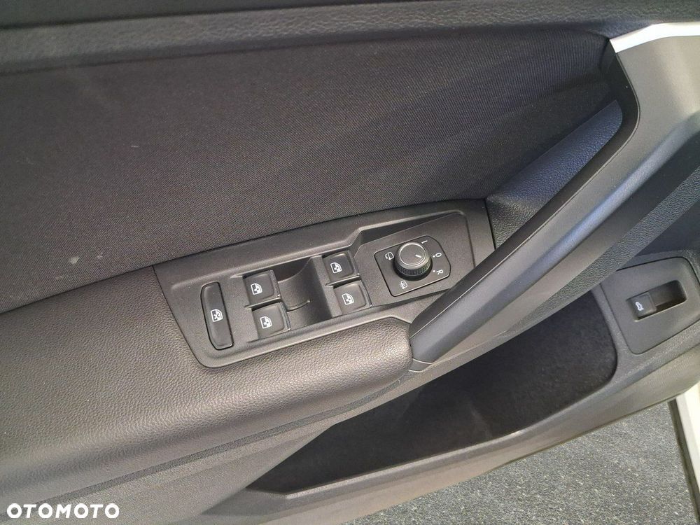 Volkswagen Tiguan - 24