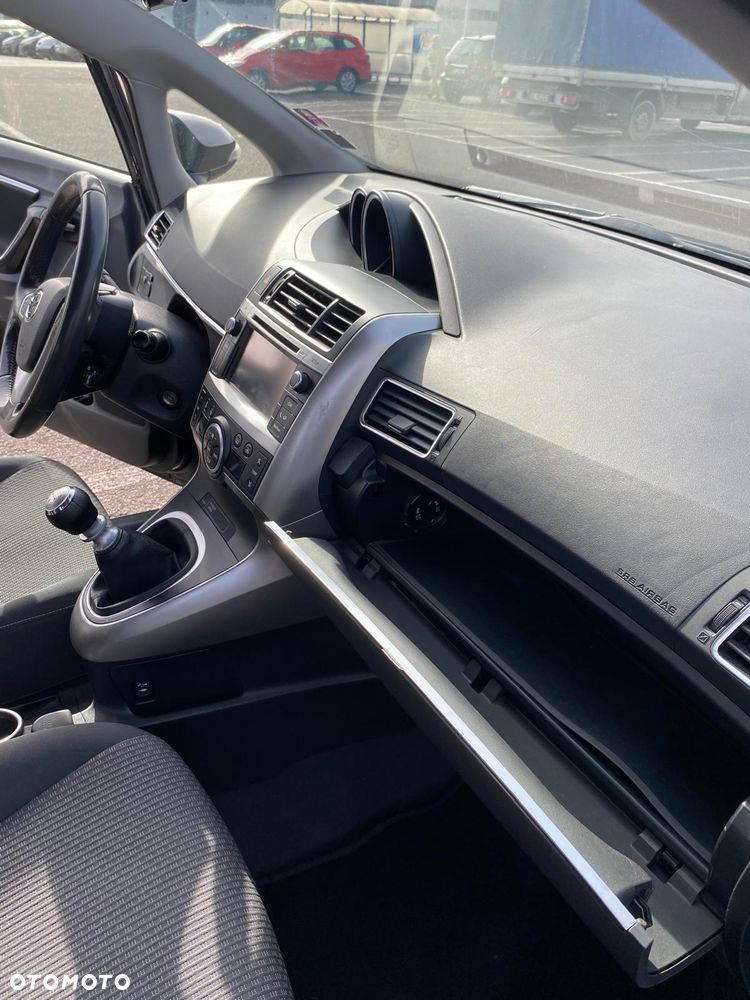 Toyota Verso 1.8 Premium 7os - 31