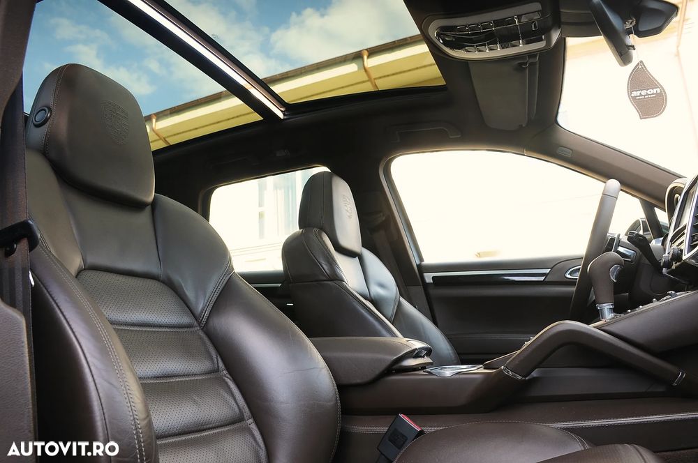 Porsche Cayenne 3.0TD TipTronic - 33