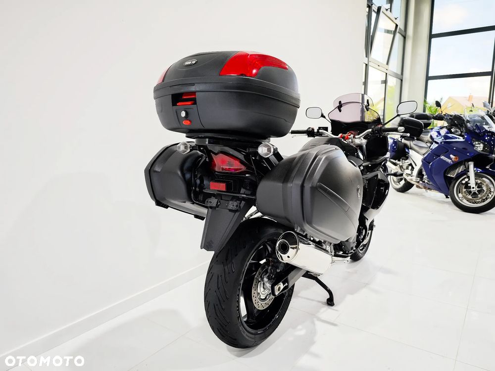 Suzuki GSX - 8