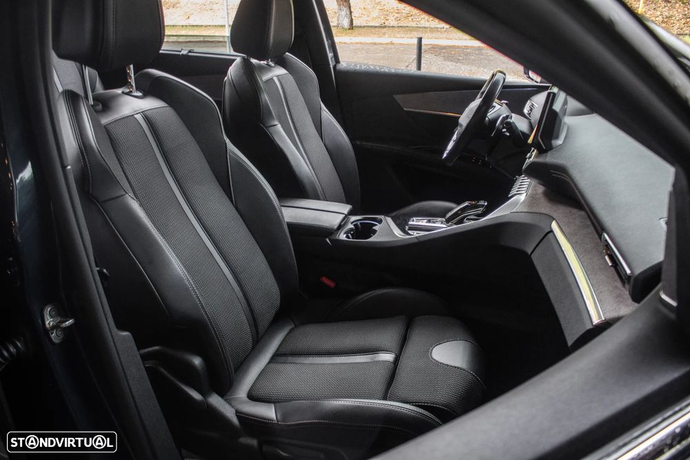 Peugeot 5008 BlueHDI 130 EAT8 GT - 25
