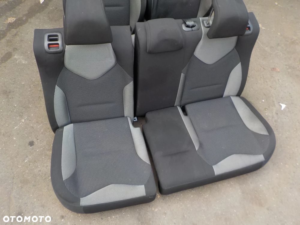 fotel kierowcy fotele komplet peugeot 308I T7 5D HB 2008r - 2