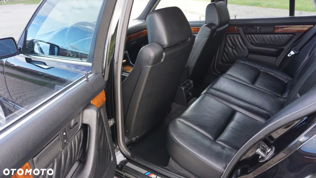 BMW Seria 5 540i - 14