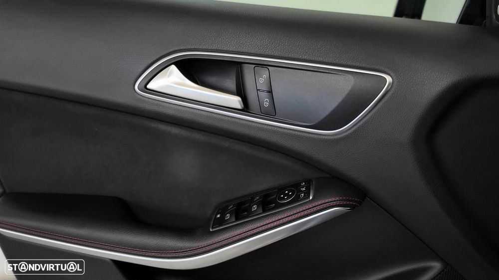 Mercedes-Benz A 45 AMG 4Matic Speedshift 7G-DCT - 13