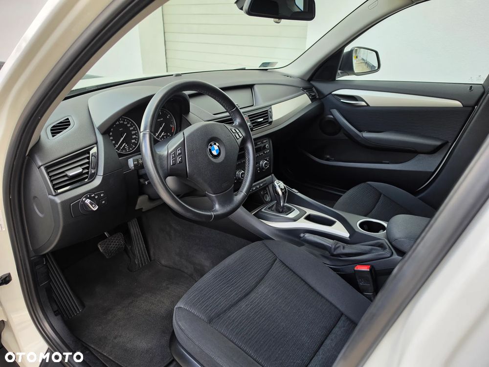 BMW X1 xDrive18d - 10