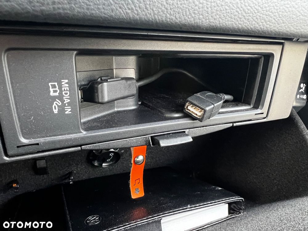 Volkswagen Passat 1.4 TSI Comfortline - 11