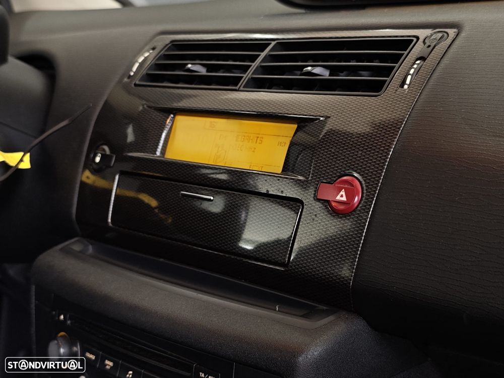 Citroën C4 1.6 HDi 110 VTR Pack - 32