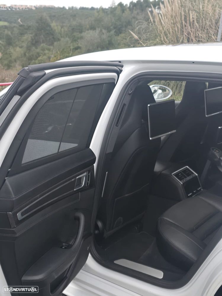 Porsche Panamera Sport Turismo Turbo S E-Hybrid - 8