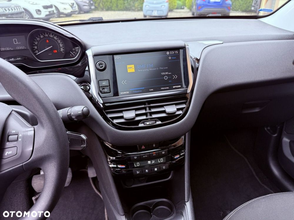 Peugeot 208 82 VTI Allure - 16