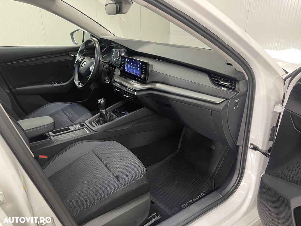 Skoda Octavia 2.0 TDI Ambition - 9