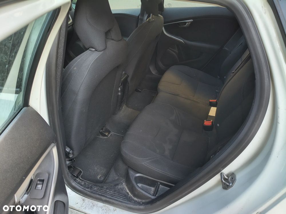 Volvo V40 - 2