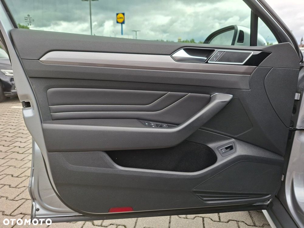 Volkswagen Passat Alltrack - 10