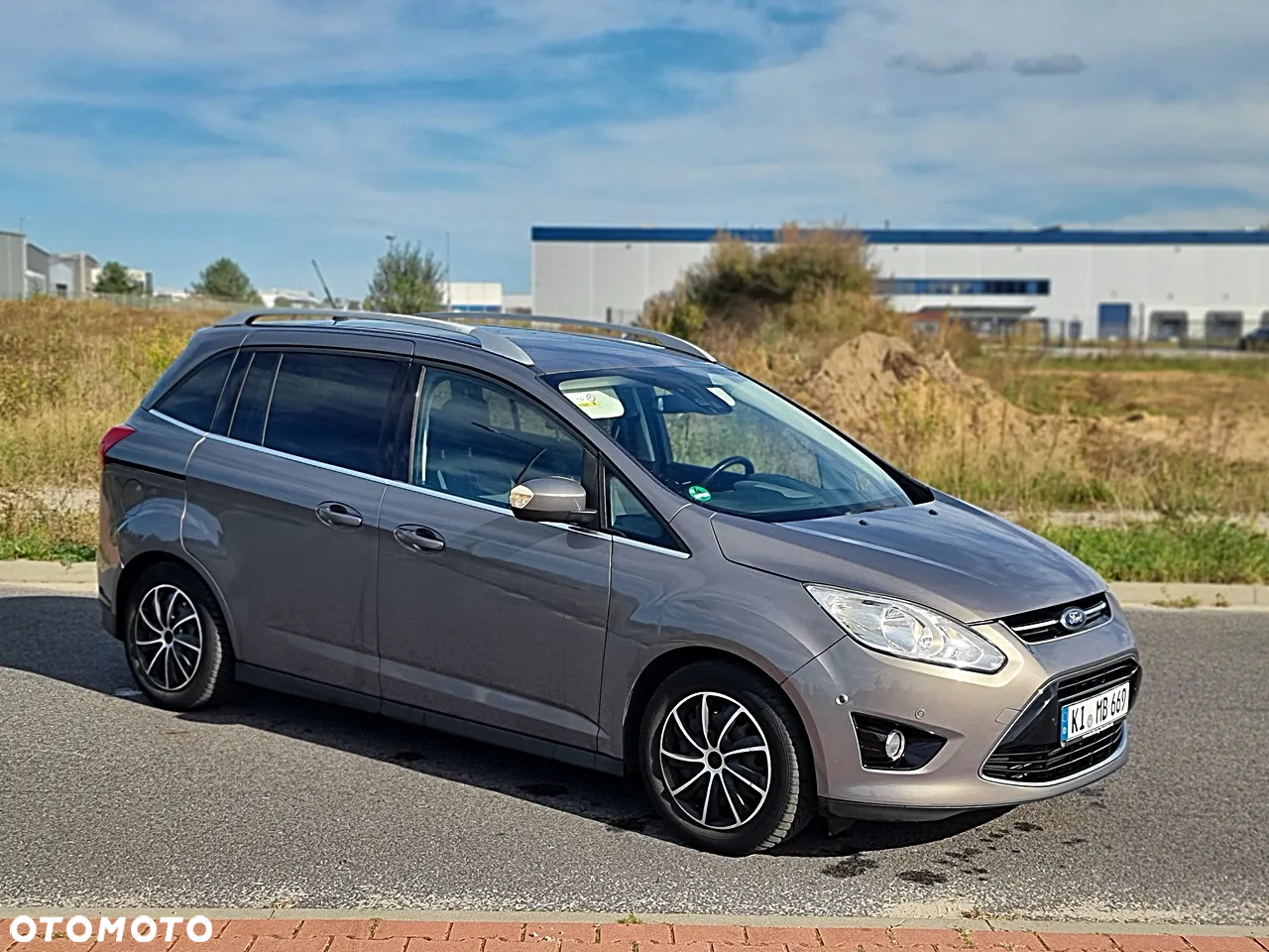 Ford Grand C-MAX - 10