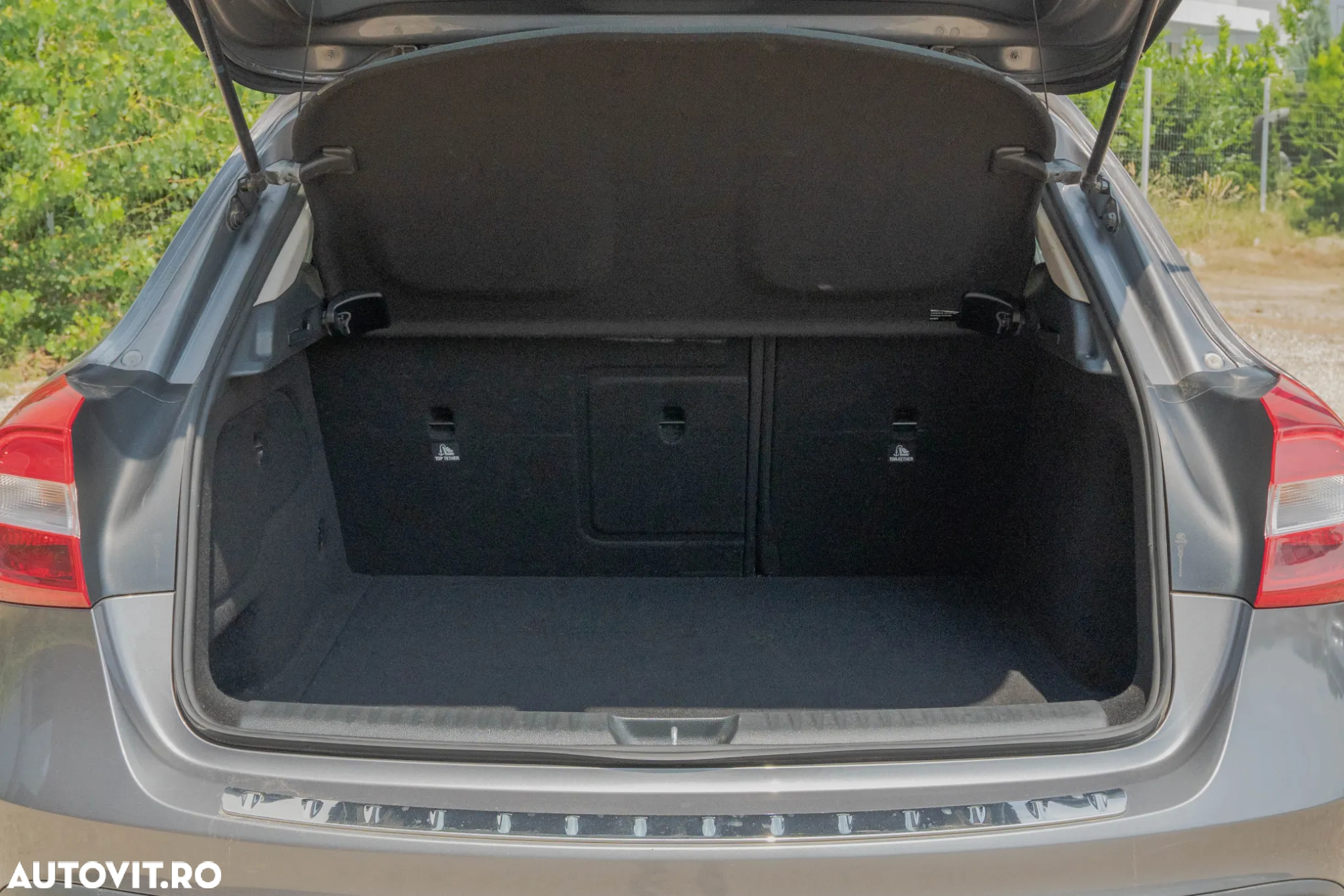 Mercedes-Benz GLA 180 d - 22