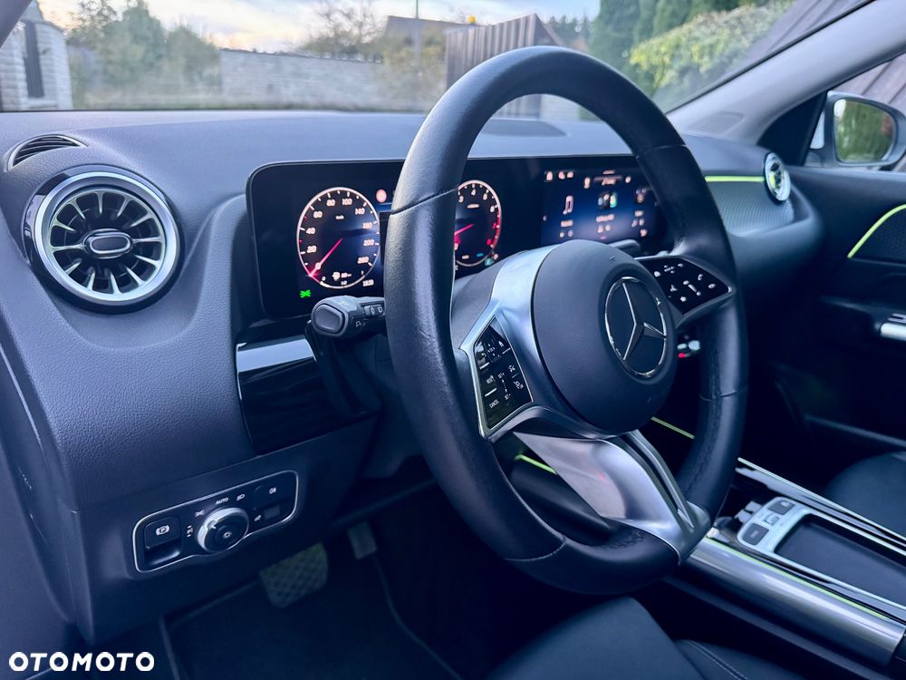 Mercedes-Benz GLA 200 Progressive - 20