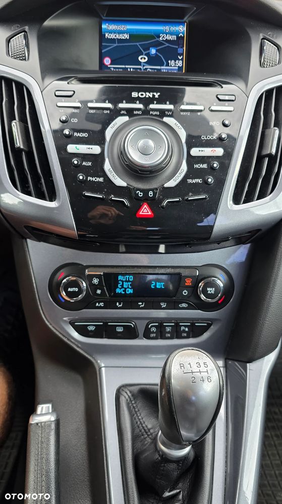 Ford Focus 1.6 EcoBoost Start-Stopp-System Titanium - 18