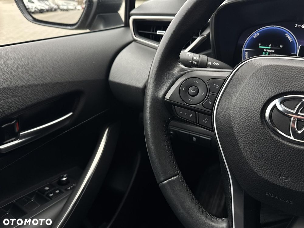 Toyota Corolla 1.8 Hybrid Style - 18