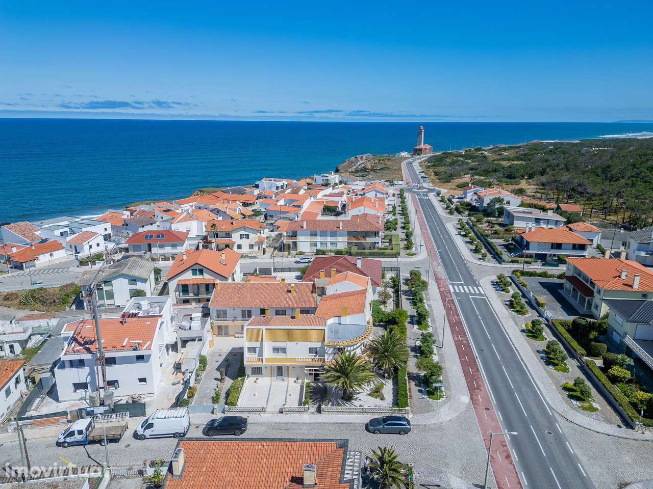 Moradia com utilização de Habitação e Serviços - Grande imagem: 2/21