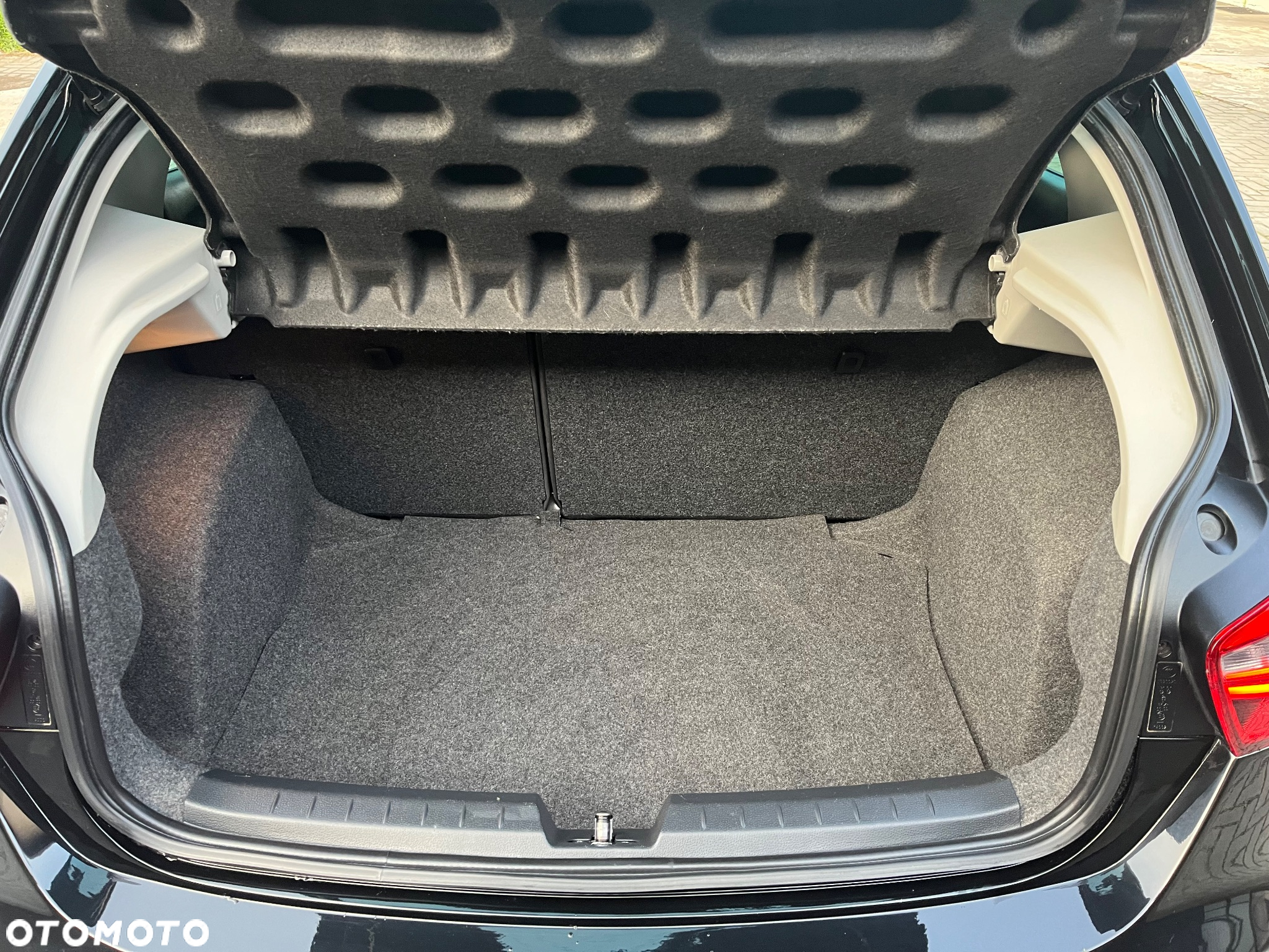 Seat Ibiza 1.2 TSI CONNECT - 27
